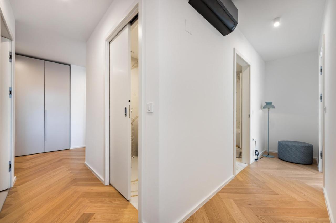 Modern Three-bedroom Masarykova With Private Parking Apartamento *